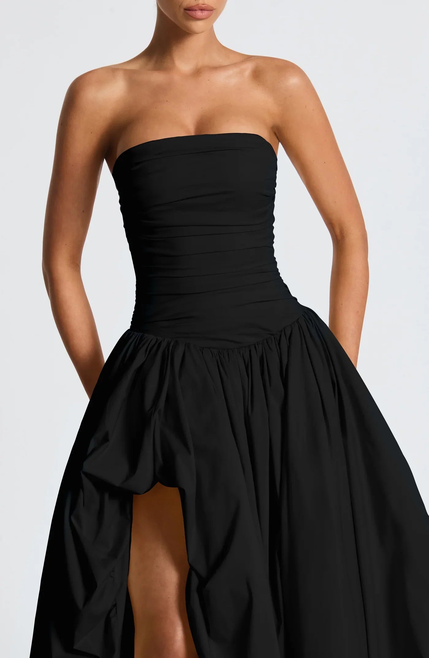Mariana - Robe Longue Élégance et Raffinement