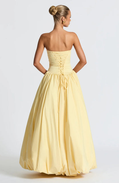 Mariana - Robe Longue Élégance et Raffinement