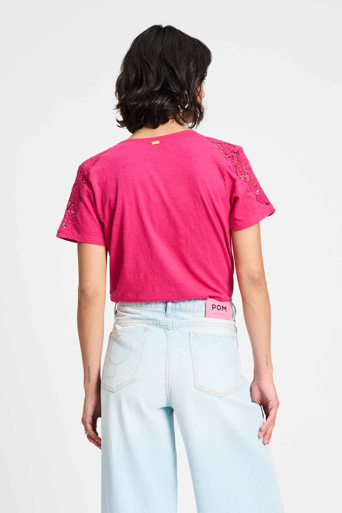 Ellen Fuchsia - Chemisette col V